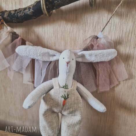 Mała przytulanka w pudełeczku - królik na baby shower (z imieniem)