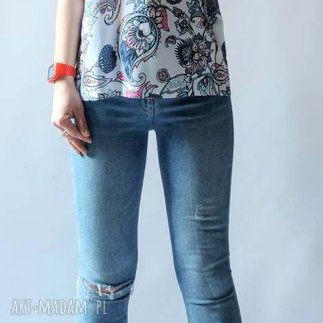 Sweter damski oversize w serek drukowany Bellafeltro - letni, lekki