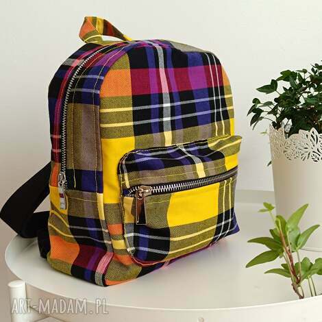 oryginalny plecaczek w kratę, kolorowy, niebanalny, prezent