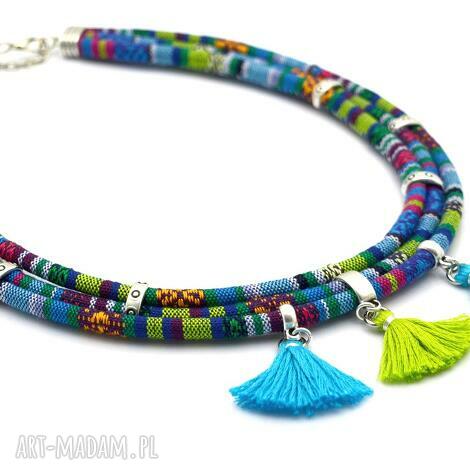 naszyjnik boho azteq z chwostami, rzemień, tkanina, przekładki chwościki