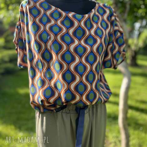 bluzka kolorowy print z zakładkami - autorski projekt nun mi modna