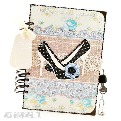 jelonkaa: notes - pamiętnik dla pani moniki, kłódka klucz, szpilki, kobieta