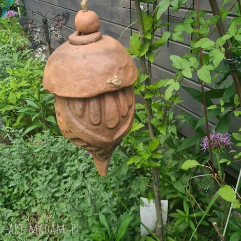 Domek ceramiczny do ogrodu - ozdoba handmade z czerwonej gliny (ok. 30 cm)