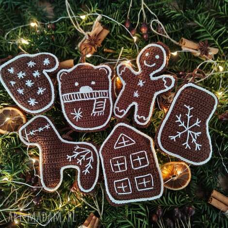 Zestaw 6 szydełkowych pierniczków na choinkę - zawieszki handmade