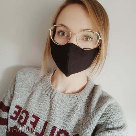 Maseczka ochronna trzywarstwowa czarna z filtrem Motilove - wielorazowa