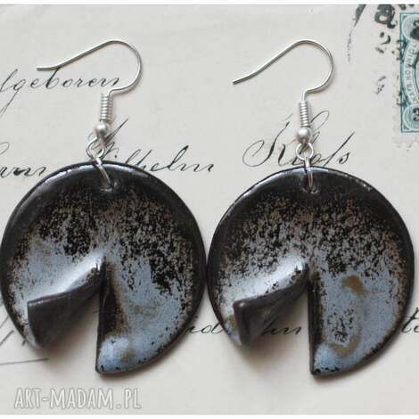 Stalowe kolczyki ceramiczne z zaciekiem - unikat handmade art-Madam.pl
