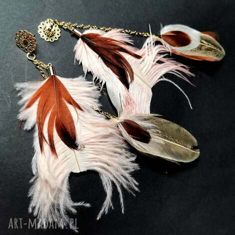 klipsy filigrany pudrowe pióra długie i lekkie boho, folk, etno, ślub