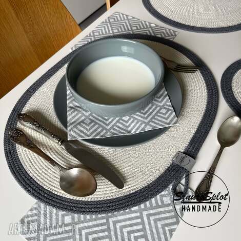 podkładki na stół, sznurkowe bieżniki