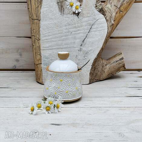 goceramika cukiernica z pokrywką w stokrotki prezent dla mamy, niej