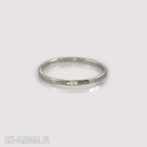 nierówna - cienka srebrna obrączka - różne rozmiary (2403 - 09) iii