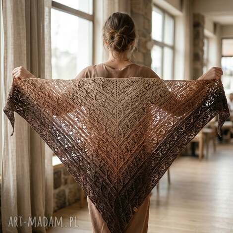 Szydełkowa chusta Caffè Latte na ramiona - ombre boho 200x85 cm (ręcznie robiona)