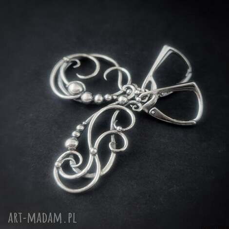 Kolczyki lub klipsy srebrne Floral asymmetry - oksydowane 925, wire wrapping (Anna Mroczek)