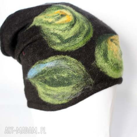 Ciepła czapka handmade z merino na podszewce - etno boho kwiaty 58-61 cm