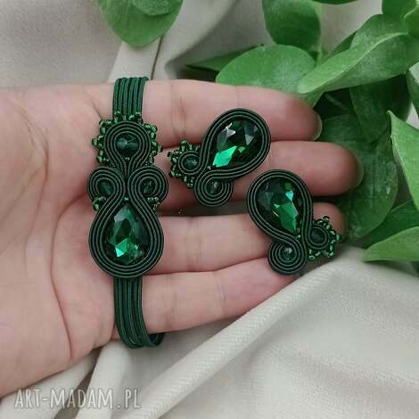 ciemna butelkowa zieleń, komplet sztyfty i delikatna bransoletka, szmaragdowe