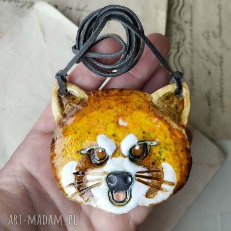 Red Panda - ceramiczny wisiorek handmade z gliny szamotowej