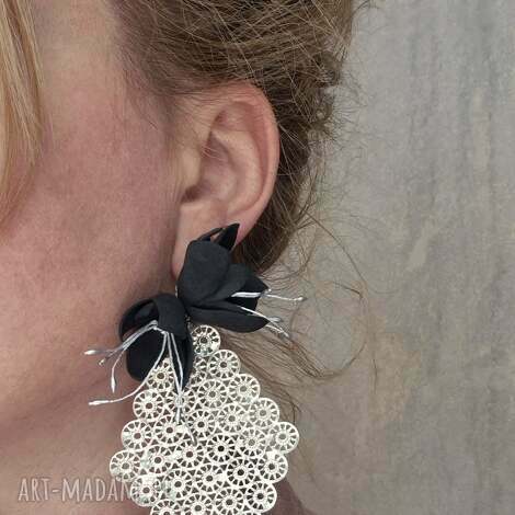 Kolczyki czarne kwiaty ażurowe - handmade elegancja