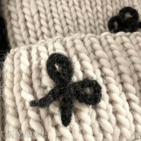 GANGSTA KNIT: wełniana czapka w małe kokardki 100 wełna handmade ręcznie robiona -