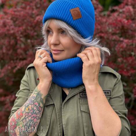 Bawełniana czapka beanie 2w1 Brain Inside „Niebieski Kobalt” z logo ekoskórka (damska)
