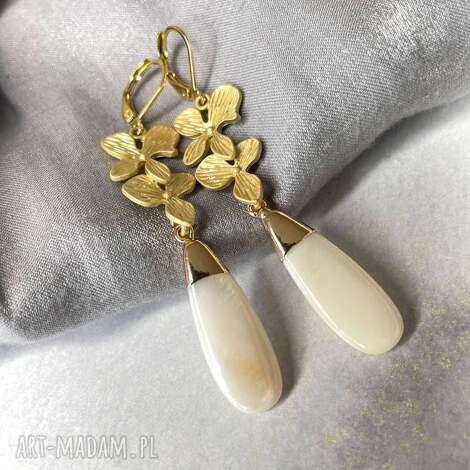 smukłe kolczyki z perłami w kwiatach c1332