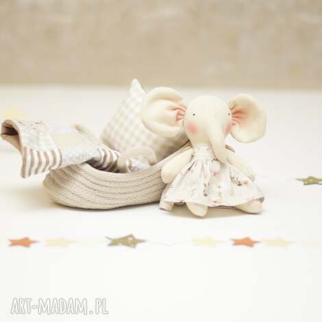 słonik w łóżeczku koszu prezent święta, urodziny, dla dziecka