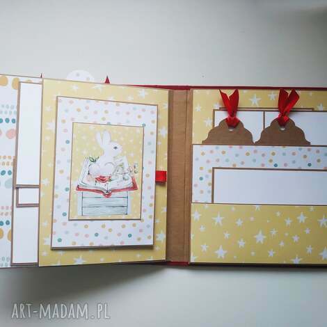 Album scrapbooking 19x24 cm dla Wychowawczyni - podziękowanie, szkolny motyw w czerwieni