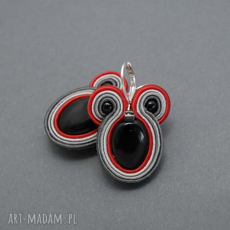 Czerwone kolczyki sutasz z onyksami - eleganckie handmade (3,5 cm)
