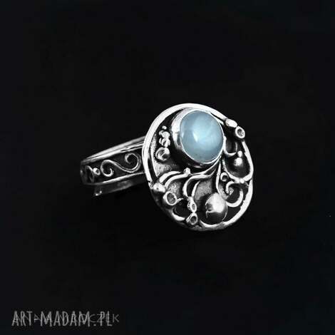 Srebrny pierścionek z chalcedonem - Chalcedon w splocie (regulowany rozmiar) - rękodzieło