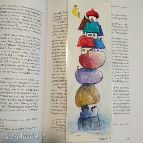 Ręcznie malowana zakładka do książki - Miasteczko z kotami, domki (7 x 21,5 cm)