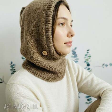 Ręcznie robiona balaclava-kominiarka z alpaki 100% w kolorze nugat - oversize kaptur