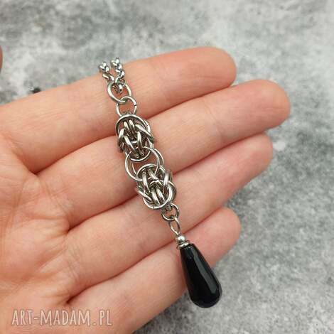 Wisiorek chainmaille z czarnego onyksu - stal szlachetna