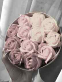 Box flowers with soap super pudełko na prezent kosmetyczki mira flowers93, kwiaty