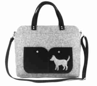 Gray laptop bag with dog aneta pruchnik torebka, filc, technika szycie, piesek