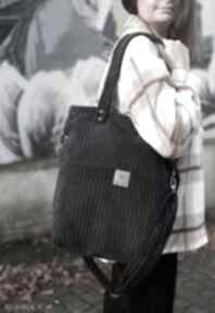 Sztruksowa torebka z kieszeniami czarna na ramię sabi tatka baggi - klasyczna