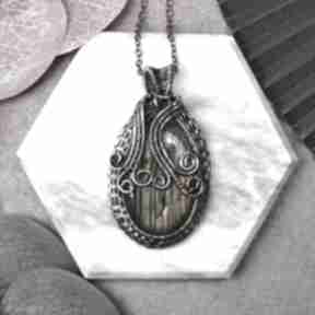 Miedziany wisiorek wire wrapping labrdorytem #428 wisior