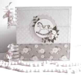 z konikiem 20x20cm scrapbooking albumy zuziucha album, chrzest, prezent, pamiątka, roczek