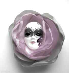 Broszka z kolekcji masquerade - fioletowo szara klara broszki