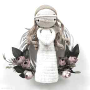 Anioł stróż lalka w ozdobnym wianku handmade pokoik dziecka splotomaniaa, na prezent, ozdobny