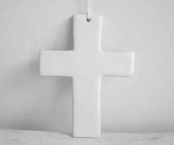 Biały krzyżyk ceramiczny dekoracje ceramika ana krzyż, do powieszenia