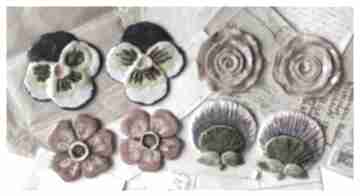 Zestaw 8 kwiatów ceramicznych ceramika wylęgarnia pomysłów, kwiaty, róże, bratki