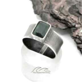 Rezerwacja pierścionek z zielonym agatem fala z kamieniem, srebro postarzane, srebrny