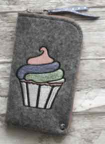 na telefon happy art etui, smartfon, filcowe, cupcake, prezent, pokrowiec