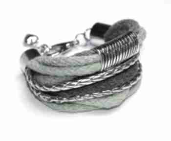 Zielono szara bransoletka ze sznurków bawełnianych i rzemienia barwionego mania sznurek, design