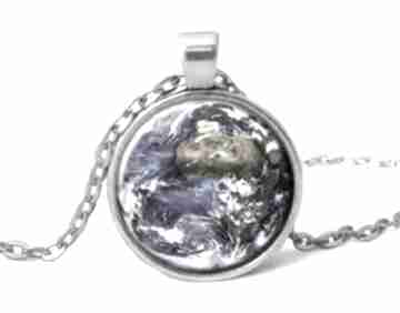 Ziemia. Planeta. Kosmos medalion prezent naszyjnik