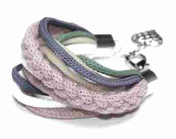 Kolorowa bransoletka ze sznurków poliestrowych i bawełnianych