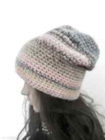 Kolorowa czapka beanie na zimę ręcznie robiona lucky hat zimowa, wełniana prezent dla niej