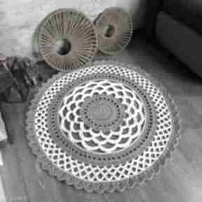 Dywan ze sznurka do pokoju okrągły, szydełkowy ozdobny