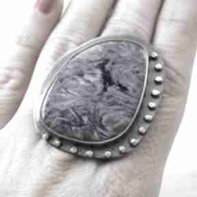Czaroit i srebro - duży pierścień 2730 chile art, pierścionek, srebrny