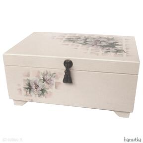 Różowe peonie - kuferek na biżuterię pudełka hanutka, prezent, stylowe, kobiece