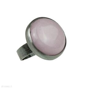 Srebrny pierścień z różowym jadeitem alda a754 artseko, okrągły, różowy jadeit, vintage
