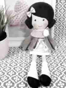 Malowana lala małgorzata z wełnianym szalikiem dollsgallery lalka, zabawka, przytulanka